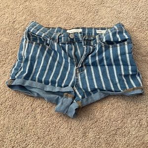 Pacsun “The Shortie” Denim Shorts (Size 27)